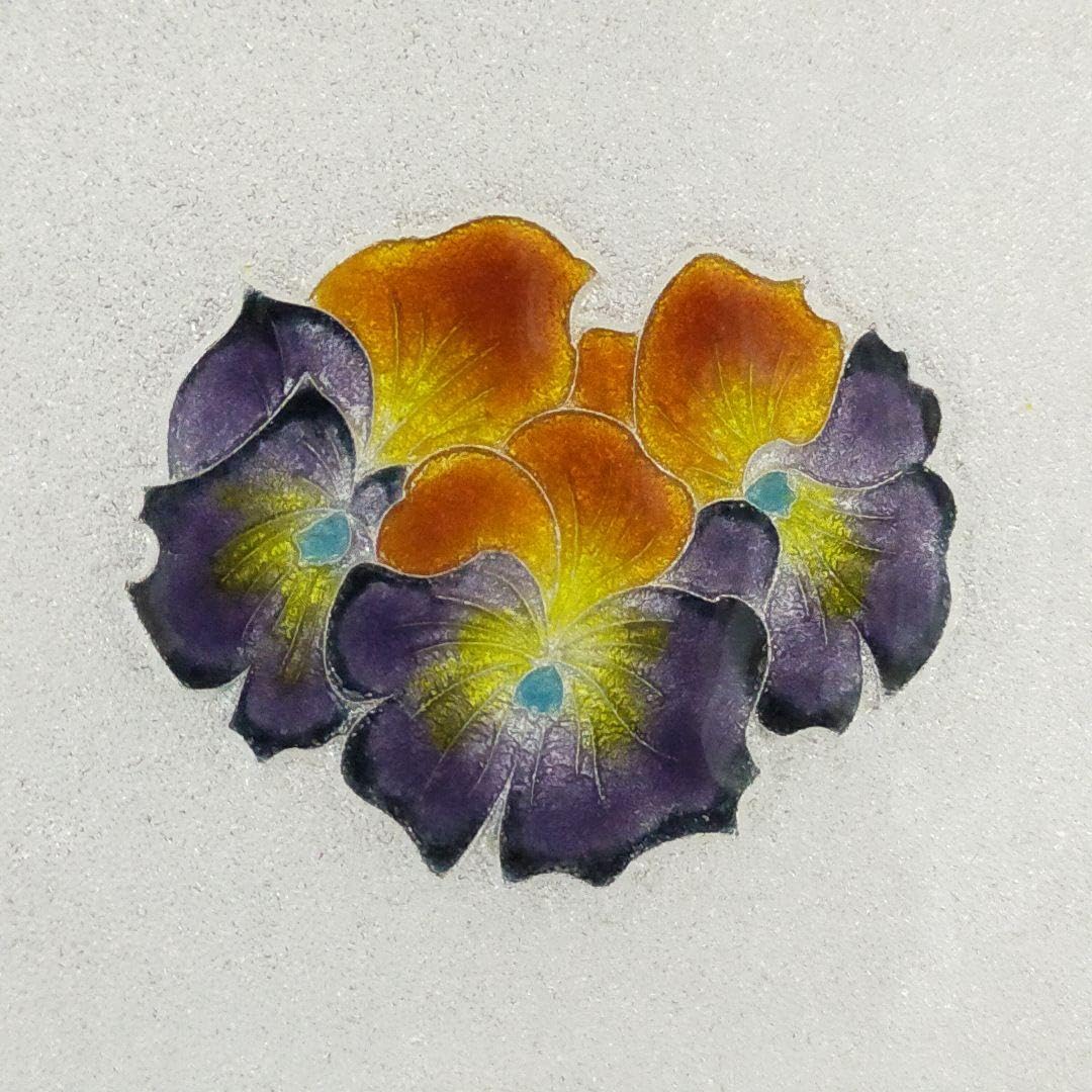 七宝焼　tutanka 花柄角皿　シャクナゲ Amazon.co.jp: tutanka ツタンカ 七宝 銘々皿 3客 七宝焼 : ホーム